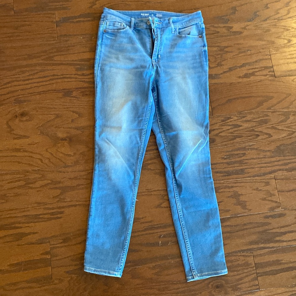 Old navy, extra high rise, skinny jeans, size 10